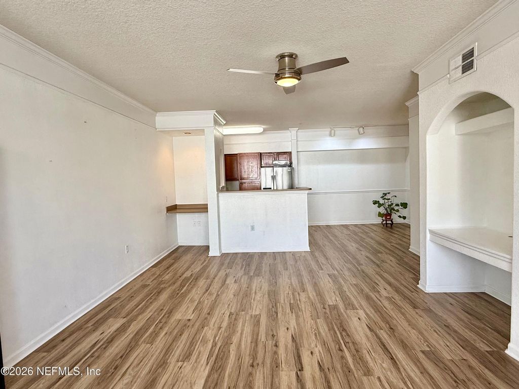 8550 TOUCHTON Road 225, Jacksonville, FL 32216