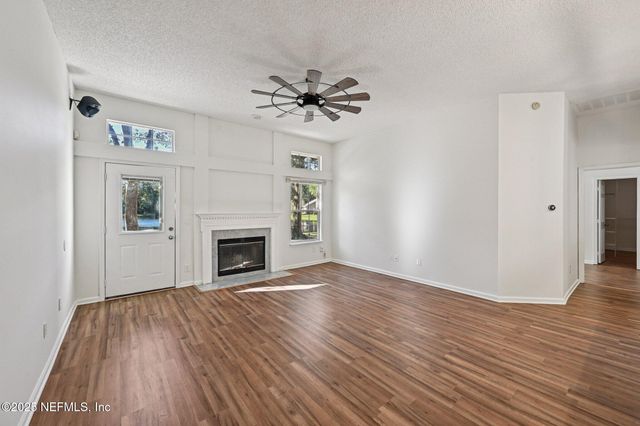 208 HONEYSUCKLE Way, St. Johns, FL 32259