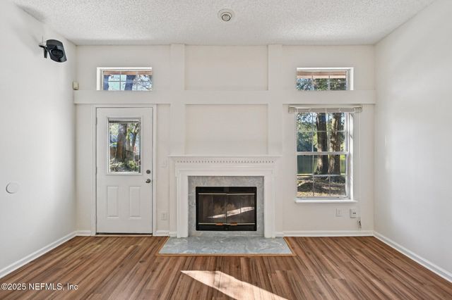 208 HONEYSUCKLE Way, St. Johns, FL 32259
