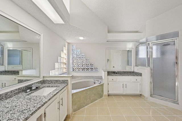 208 HONEYSUCKLE Way, St. Johns, FL 32259