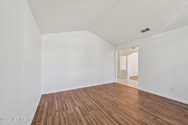 208 HONEYSUCKLE Way, St. Johns, FL 32259