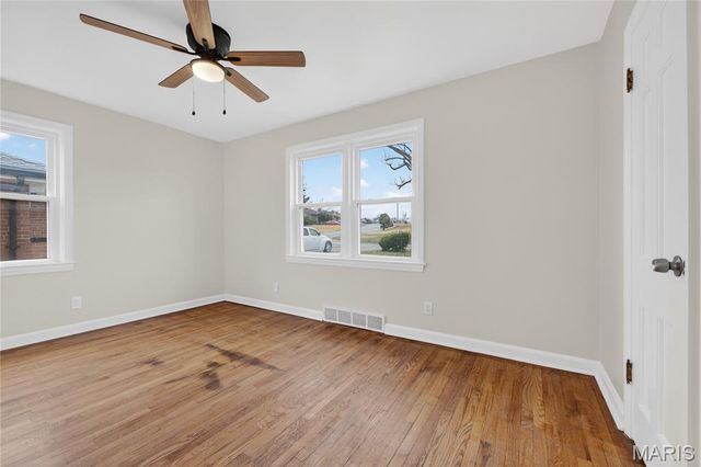 9240 Hathaway Drive, Jennings, MO 63136