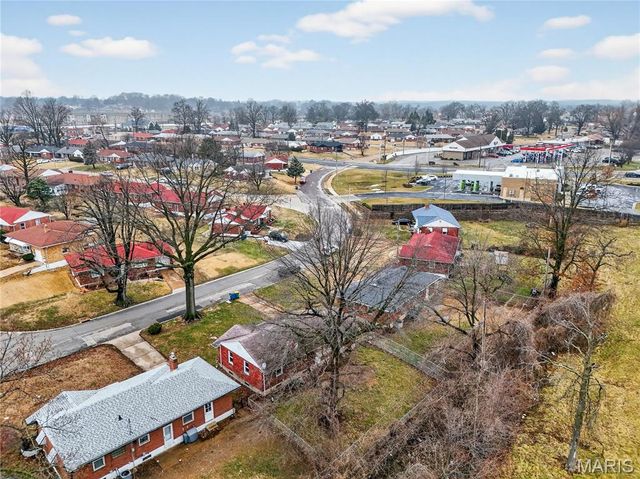 9240 Hathaway Drive, Jennings, MO 63136