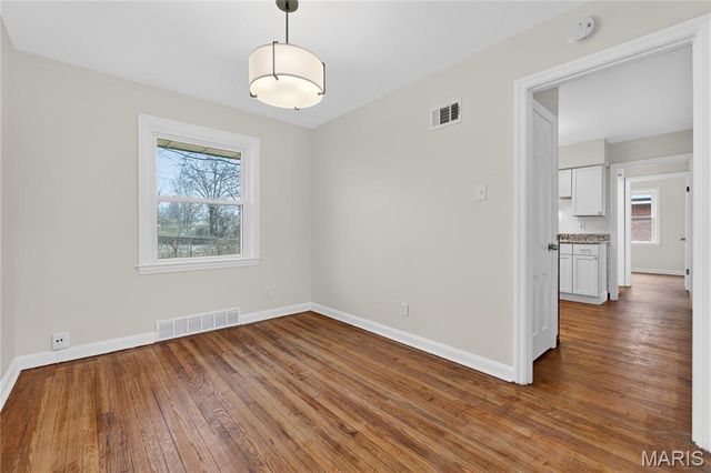 9240 Hathaway Drive, Jennings, MO 63136