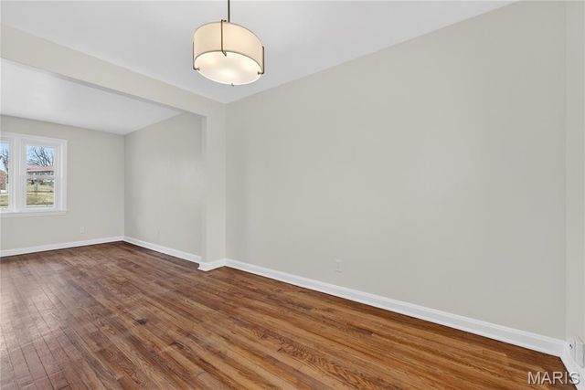 9240 Hathaway Drive, Jennings, MO 63136