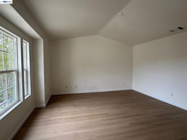 1265 Alder Creek Cir, San Leandro, CA 94577