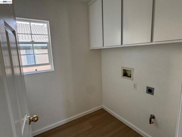 1265 Alder Creek Cir, San Leandro, CA 94577