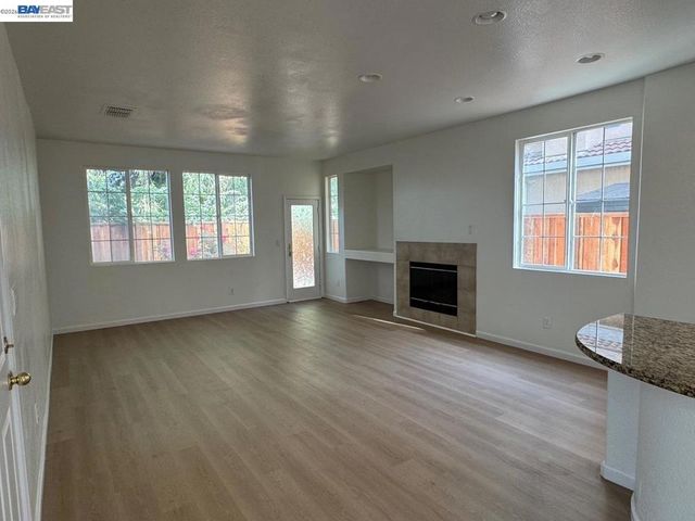 1265 Alder Creek Cir, San Leandro, CA 94577