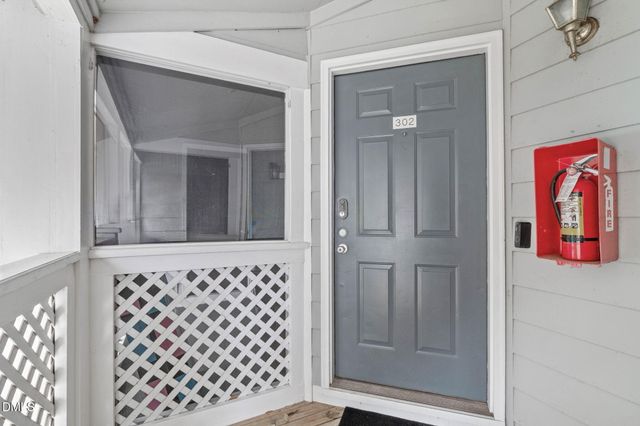 3806 Grey Harbor Drive 302, Raleigh, NC 27616