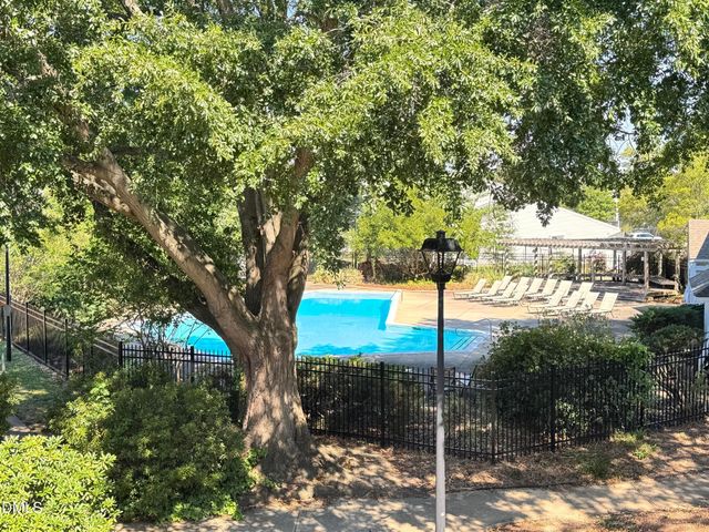 3806 Grey Harbor Drive 302, Raleigh, NC 27616