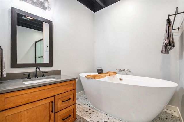 16688 Canyon Cove, Big Rapids, MI 49307