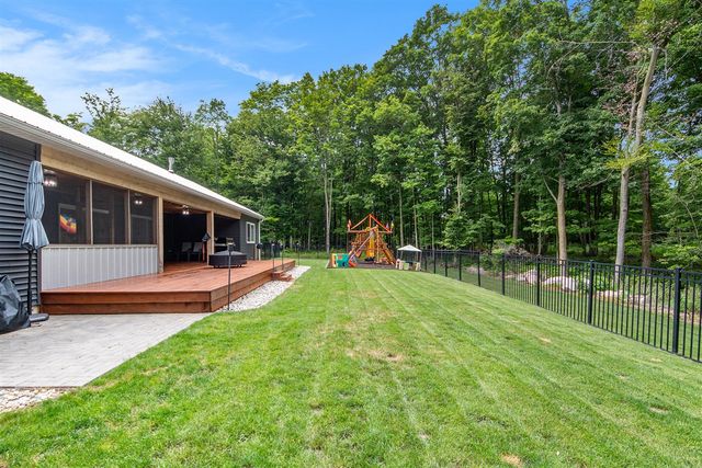 16688 Canyon Cove, Big Rapids, MI 49307