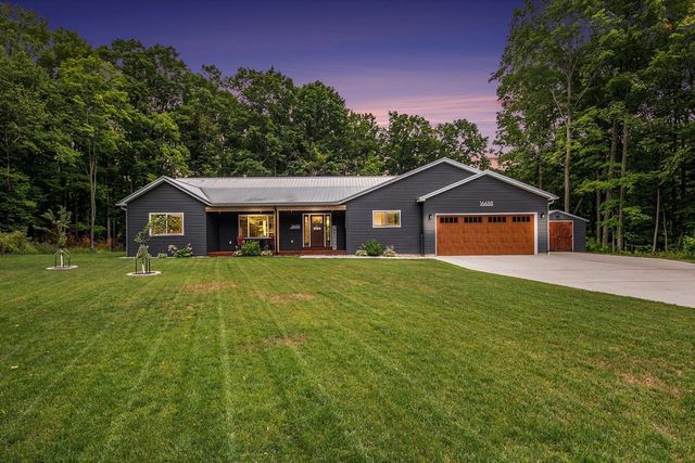 16688 Canyon Cove, Big Rapids, MI 49307