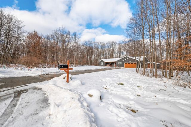 16688 Canyon Cove, Big Rapids, MI 49307