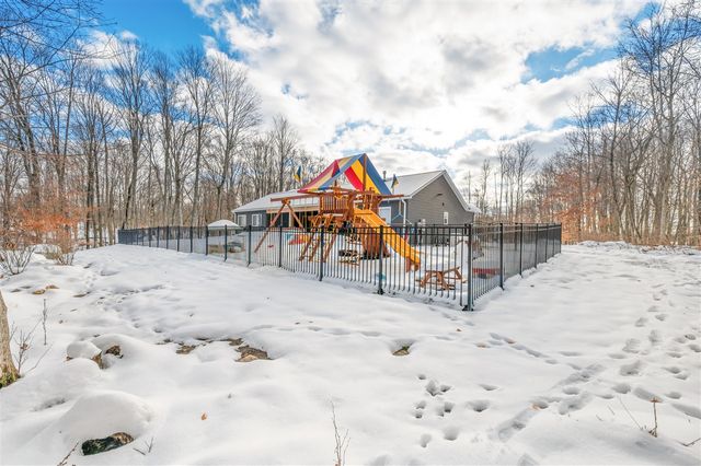 16688 Canyon Cove, Big Rapids, MI 49307