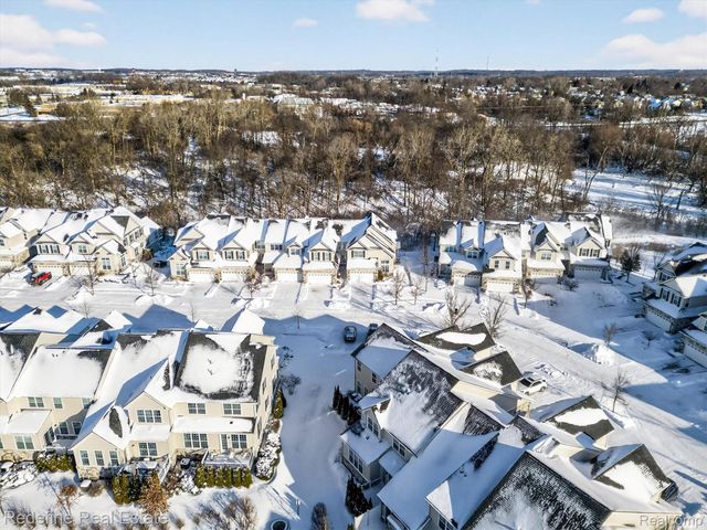 42896 Cardinal Way, Novi, MI 48375