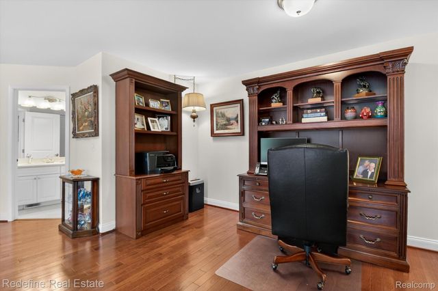 42896 Cardinal Way, Novi, MI 48375