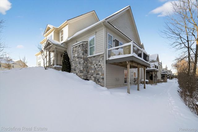 42896 Cardinal Way, Novi, MI 48375