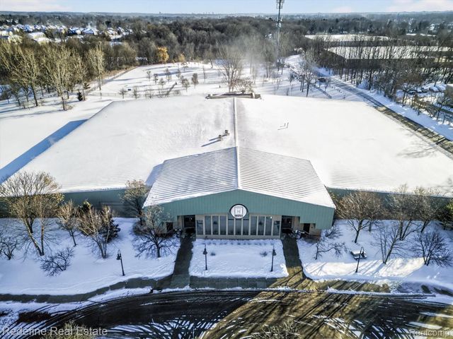 42896 Cardinal Way, Novi, MI 48375