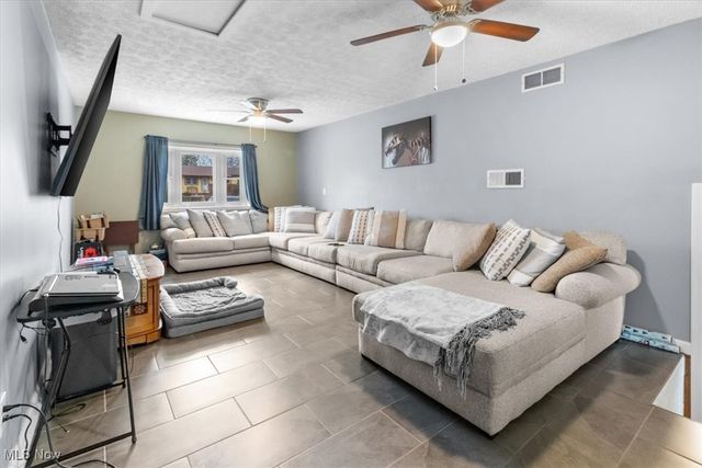 4721 Andover Avenue, Lorain, OH 44055