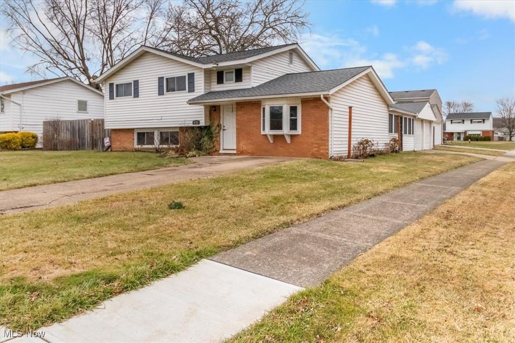 4721 Andover Avenue, Lorain, OH 44055