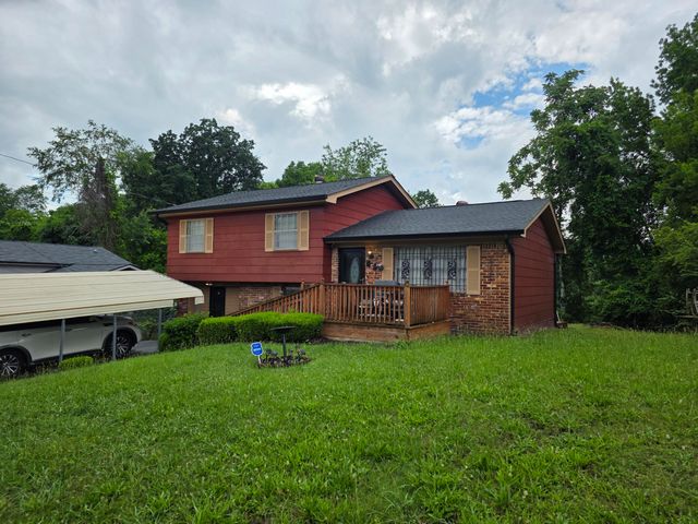 3021 Towerway Drive, Chattanooga, TN 37406