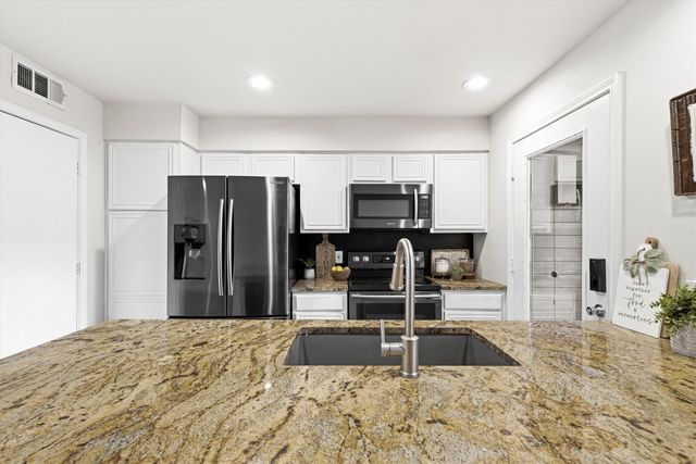 543 Josephine Street, Dallas, TX 75246