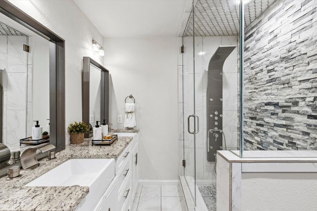 543 Josephine Street, Dallas, TX 75246