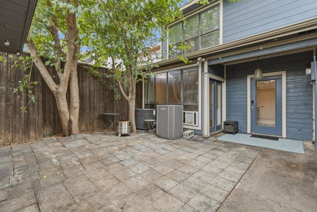 543 Josephine Street, Dallas, TX 75246