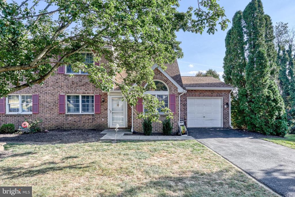 6 JEAN LO WAY #6, York, PA 17406