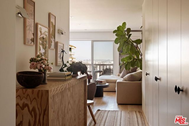 999 N Doheny Drive 807, West Hollywood, CA 90069