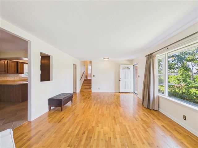501 NW 9th Street, Bentonville, AR 72712