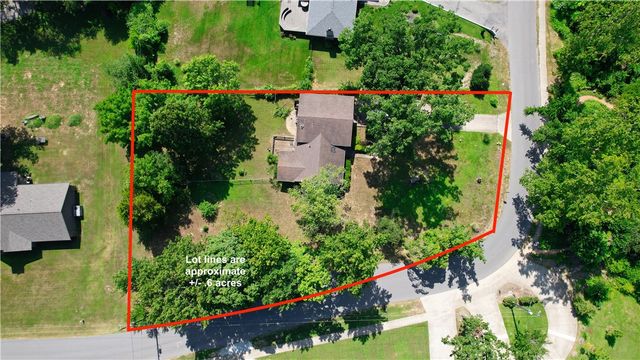 501 NW 9th Street, Bentonville, AR 72712
