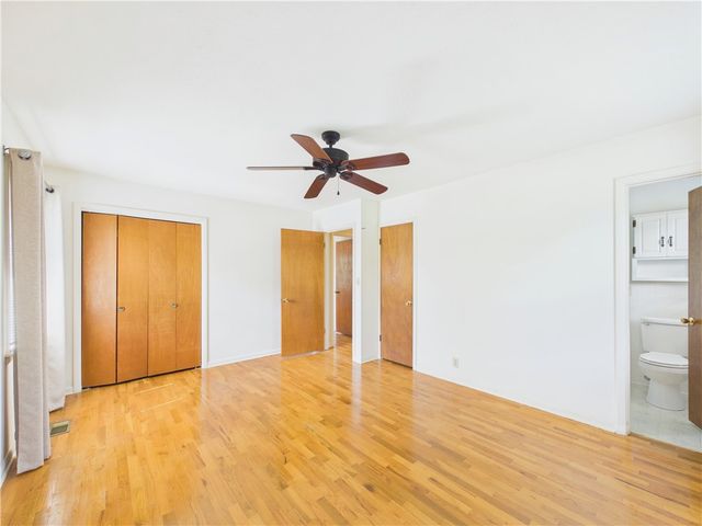 501 NW 9th Street, Bentonville, AR 72712