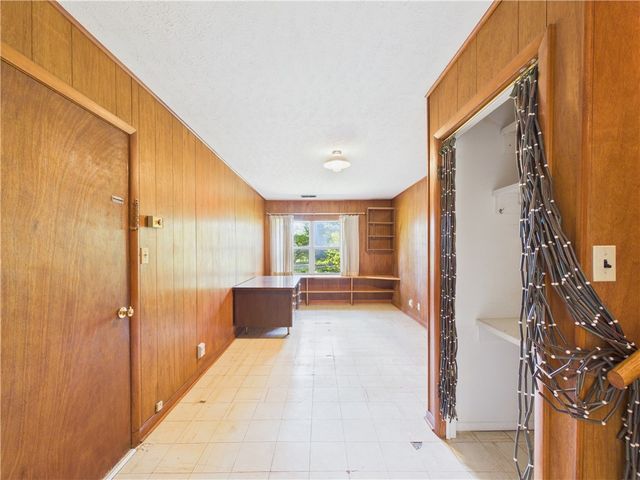 501 NW 9th Street, Bentonville, AR 72712