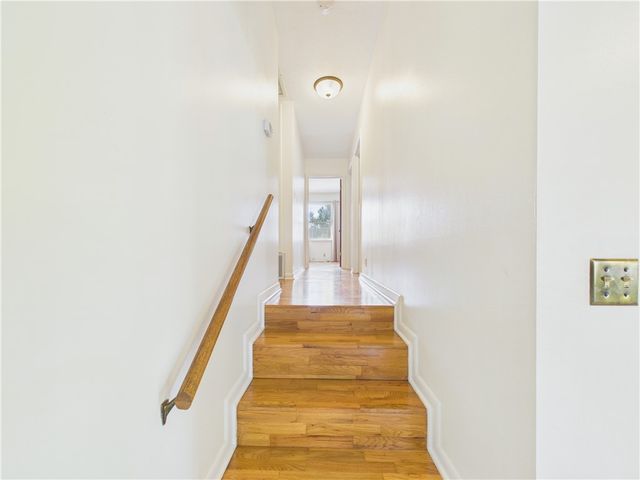 501 NW 9th Street, Bentonville, AR 72712