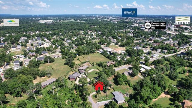 501 NW 9th Street, Bentonville, AR 72712