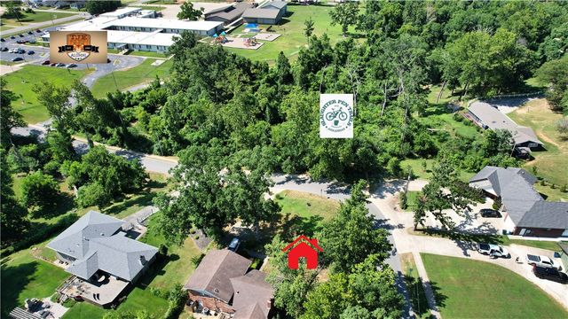 501 NW 9th Street, Bentonville, AR 72712