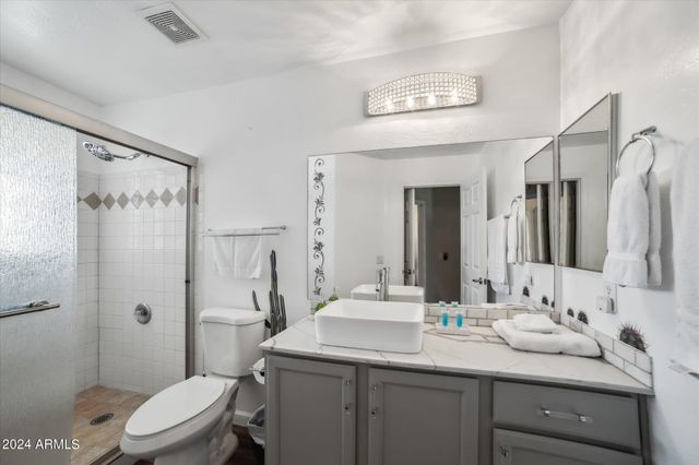 10401 N 52ND Street 210, Paradise Valley, AZ 85253