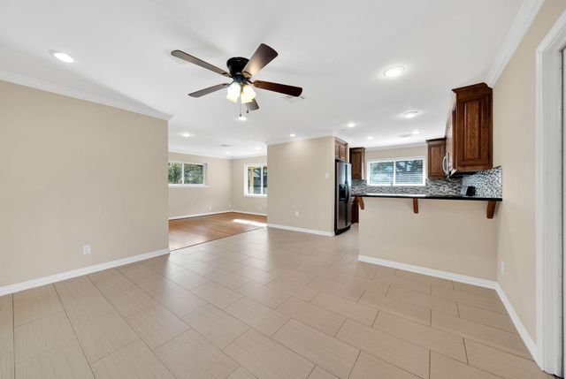 1607 Willowby Drive, Houston, TX 77008