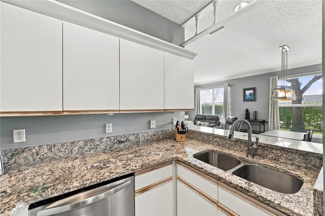 1050 STARKEY ROAD 709, Largo, FL 33771