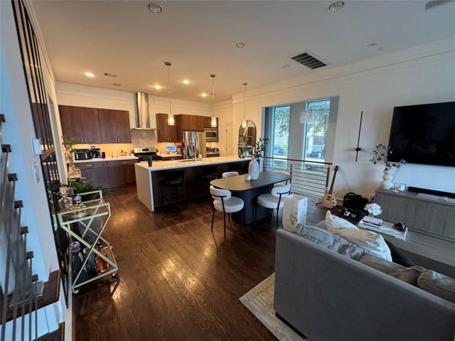 5707 Schuler Street, Houston, TX 77007