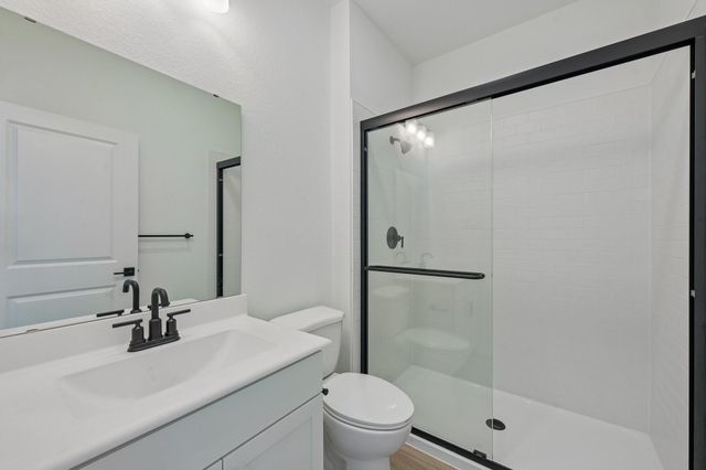 218 Dunovant Drive, Sealy, TX 77474