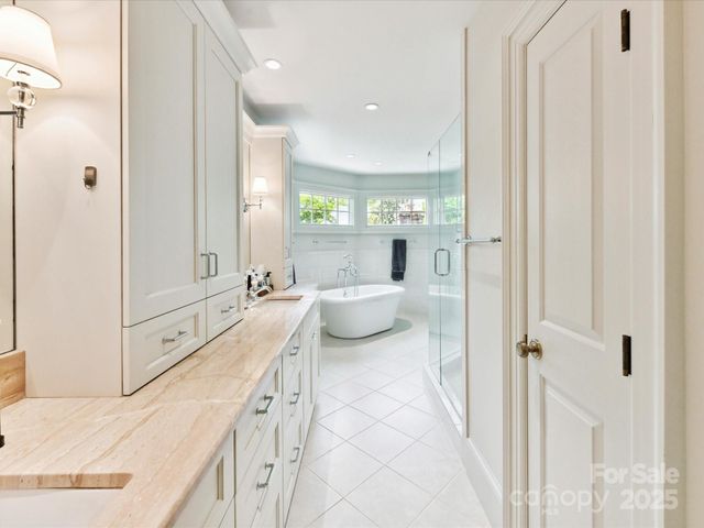 2526 Sherwood Avenue, Charlotte, NC 28207