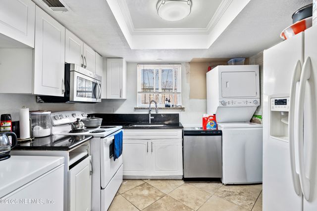 3915 TOREADOR Court 4, Jacksonville, FL 32217