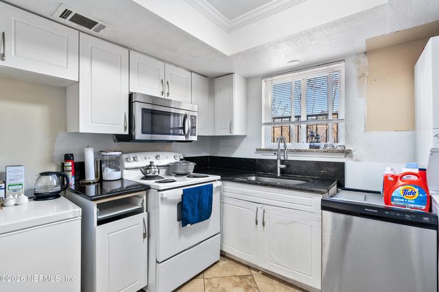 3915 TOREADOR Court 4, Jacksonville, FL 32217