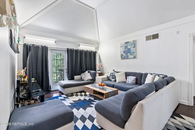 3915 TOREADOR Court 4, Jacksonville, FL 32217