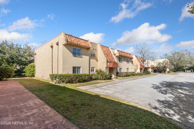 3915 TOREADOR Court 4, Jacksonville, FL 32217