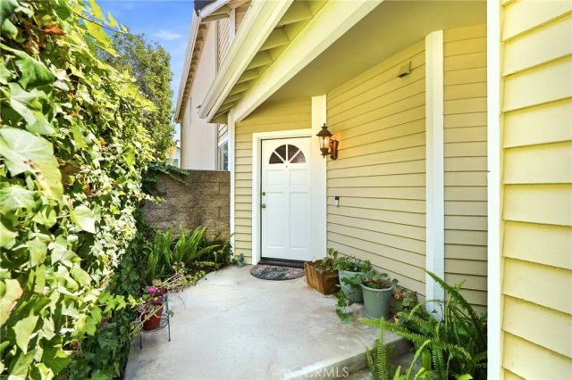 12456 Alderglen Street, Moorpark, CA 93021