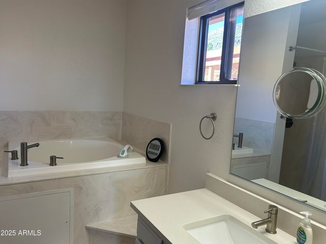 2251 N SPANISH Trail, Huachuca City, AZ 85616